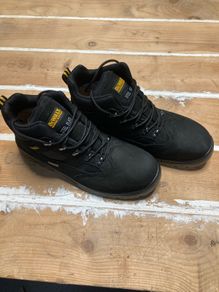 de walt work boots