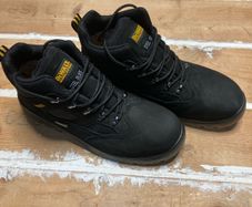 de walt work boots