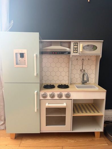 Kids Play Kitchen