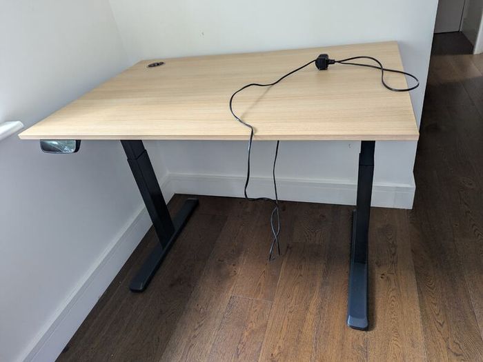 Electric office desk - dual motor & solid wood top