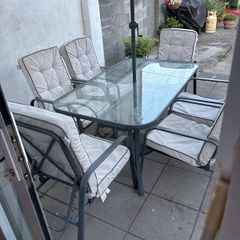 Garden table