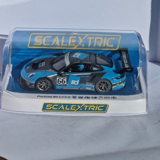 Scalextric C4415 Porsche 911 GT3 R Slot Car  ( Gt touring Le Mans )