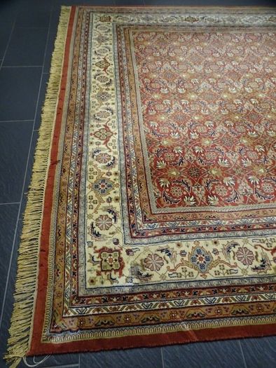 P.ersian Herati Rug 3.90 x 2.90 (H11)