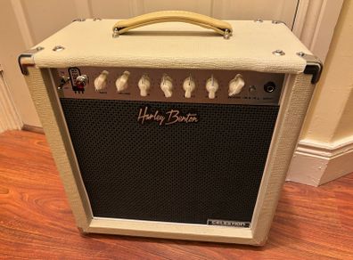 Harley Benton Tube 15 amp