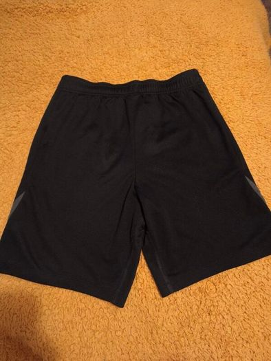 Nike dri-fit boys shorts 12-13 yrs