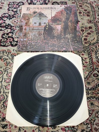 Black Sabbath: Black Sabbath Irish pressing LP