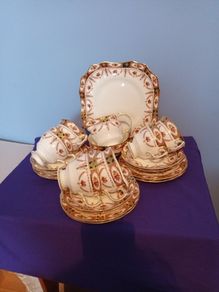 21 piece ARKLOW  Fine BONE CHINA Tea Set.  " Royal Linden "