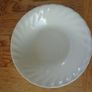 White Desert/Soup Dishes x 5 for Sale Image 2