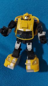 Transformer bumblebee  / Incomplete