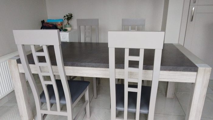 Kitchen Table