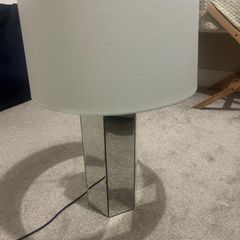 2 mirrors lamp and 2 long mirrors in excellent condition