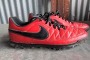 NIKE Astro turf boots