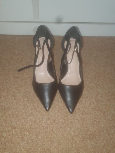 next heels