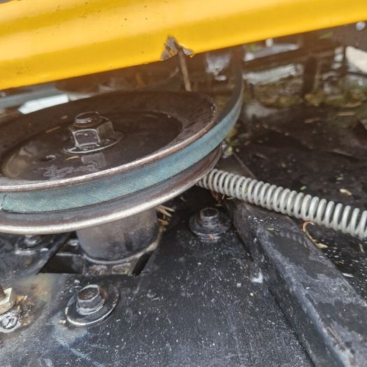 Cub cadet ride on mower