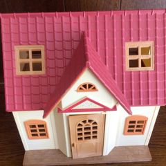 Sylvainan Families Red Roof house unfurnished
