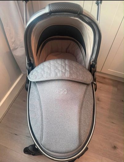 Egg pram 2