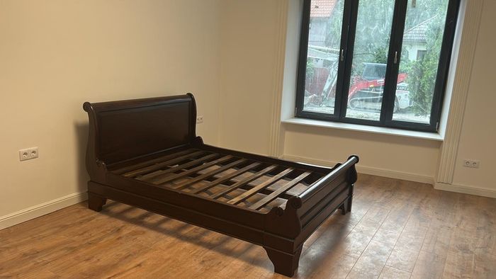 sleigh bed s