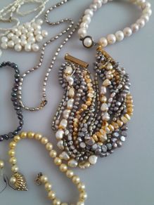 PEARLS - & Seashell Box