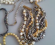 PEARLS - & Seashell Box