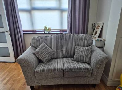 2 and 3 seater sofa with reversible cushions