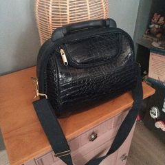 Navy hardcase travel bag