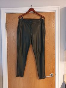 Zara  Faux Leather Trousers. S . L -.14.
