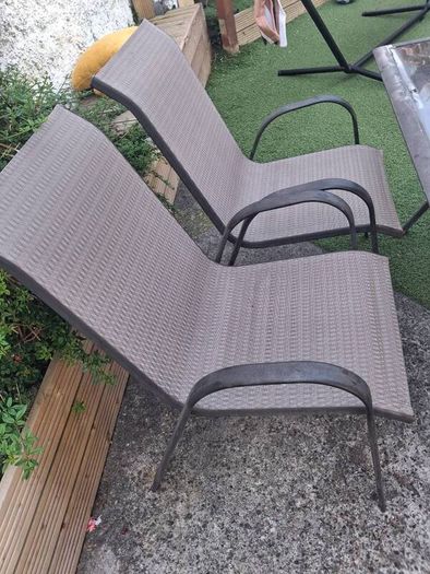 garden table 4 chairs