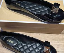 Michael Kors pumps