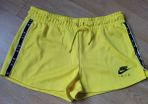 Nike shorts size M