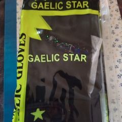 XL Gloves