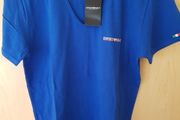 BNWT - Emporio Armani Mens V Neck T-shirt