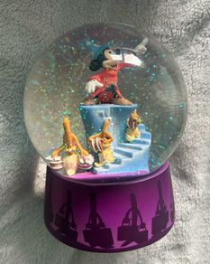 mickey mouse snow globe