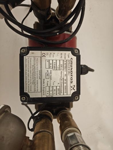Grundfos STN-3.0 B Universal Shower Pump (3.0 Bar Twin Brass)