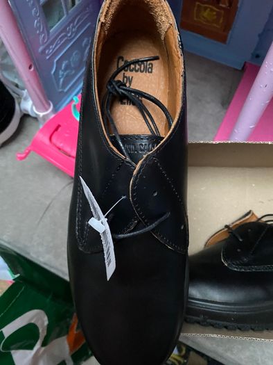 Elles safety shoes