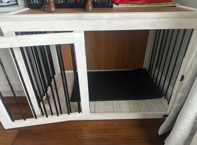 Wooden pet crate