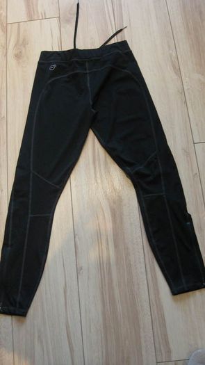 Black Puma ladies sportswear  bottoms size 6-8/extra small