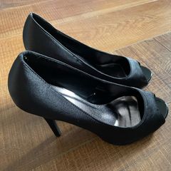Peep toe heels