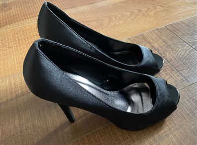 Peep toe heels