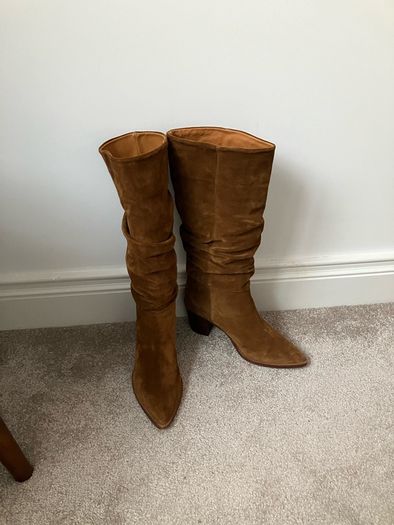 Suede slouch boots