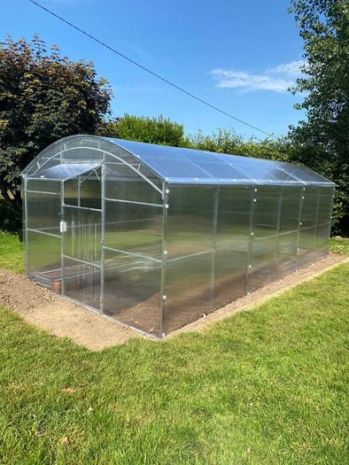 The MaxGrow  greenhouse