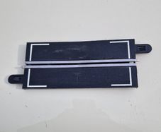 Scalextric C7016: Single Lane Half-straight with markings - Sports Track (digital pit lane)