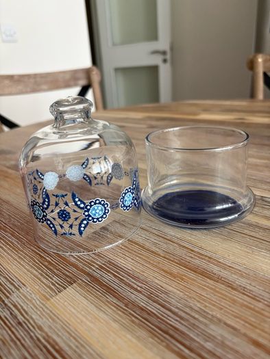 Glass bowl