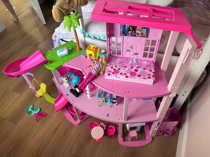 Barbie Dream House