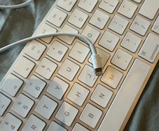 Apple Magic Keyboard with Numeric Keypad (Wireless)