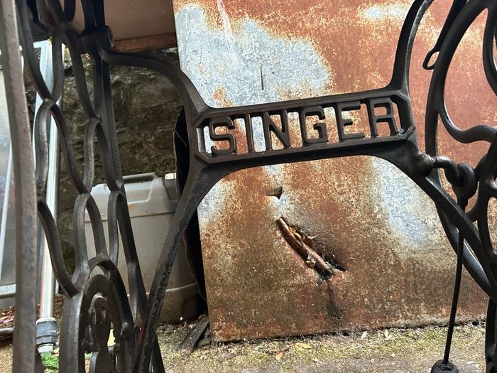 Singer Cast Iron Table