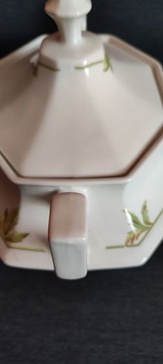 Vintage Tureen Johnson Bros Spring Morning 27 Lidded Pink Poppy VGC.