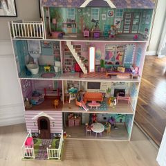 dolls house