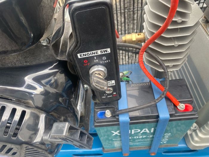 Choice Of Two Hyundai Key Start Compressor