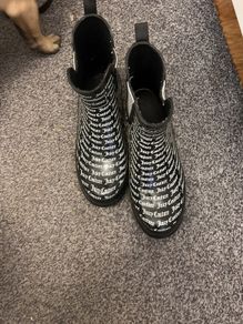 wellies