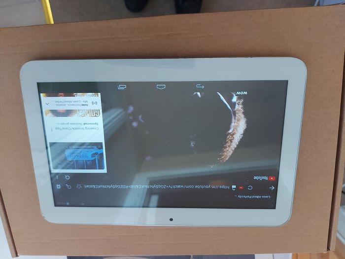 MOBICEL 10.1 inch Tablet, Model ECHO, 8GB, in excellent condition